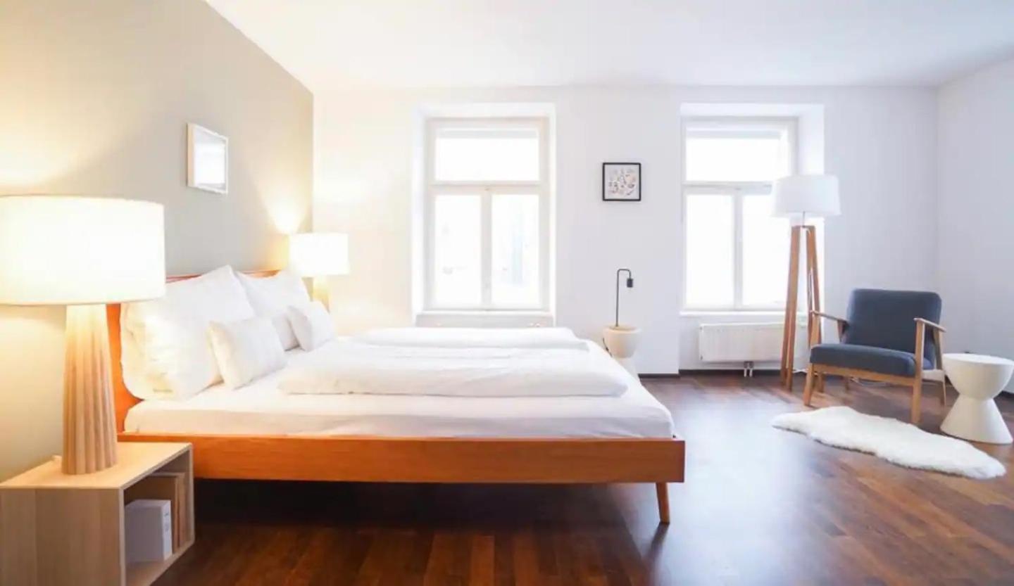 Authentic Austrian Flat In The South Of Vienna Apartment Modling Luaran gambar